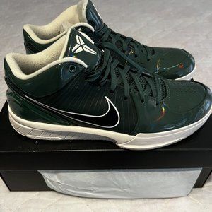 Kobe 4 Protro Undefeated Milwaukee Bucks Green - Size US 11